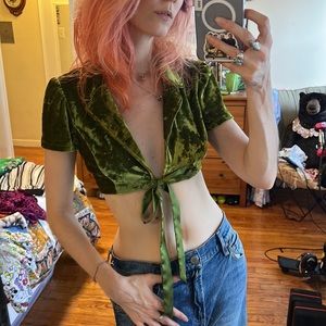 Vintage crushed velvet cropped shrug